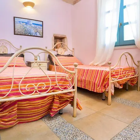 Villa Sleeps 7 With Pool Air Con And Wifi Andrano