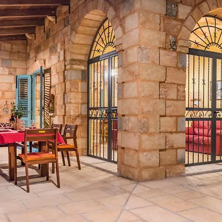Villa Sleeps 7 With Pool Air Con And Wifi Andrano